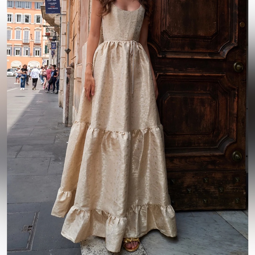 V.Chapman The Avery Dress in Taupe Duchess